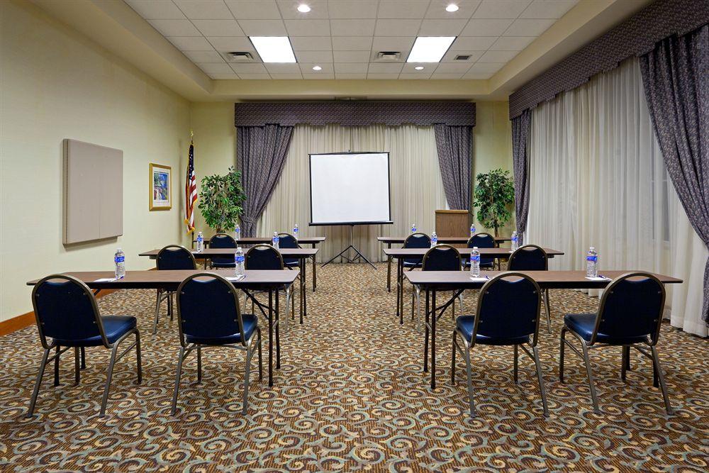 Best Western Plus Wilkes Barre-Scranton Airport Hotel Pittston Exterior photo