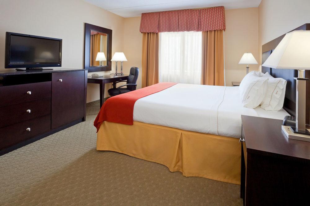 Best Western Plus Wilkes Barre-Scranton Airport Hotel Pittston Exterior photo