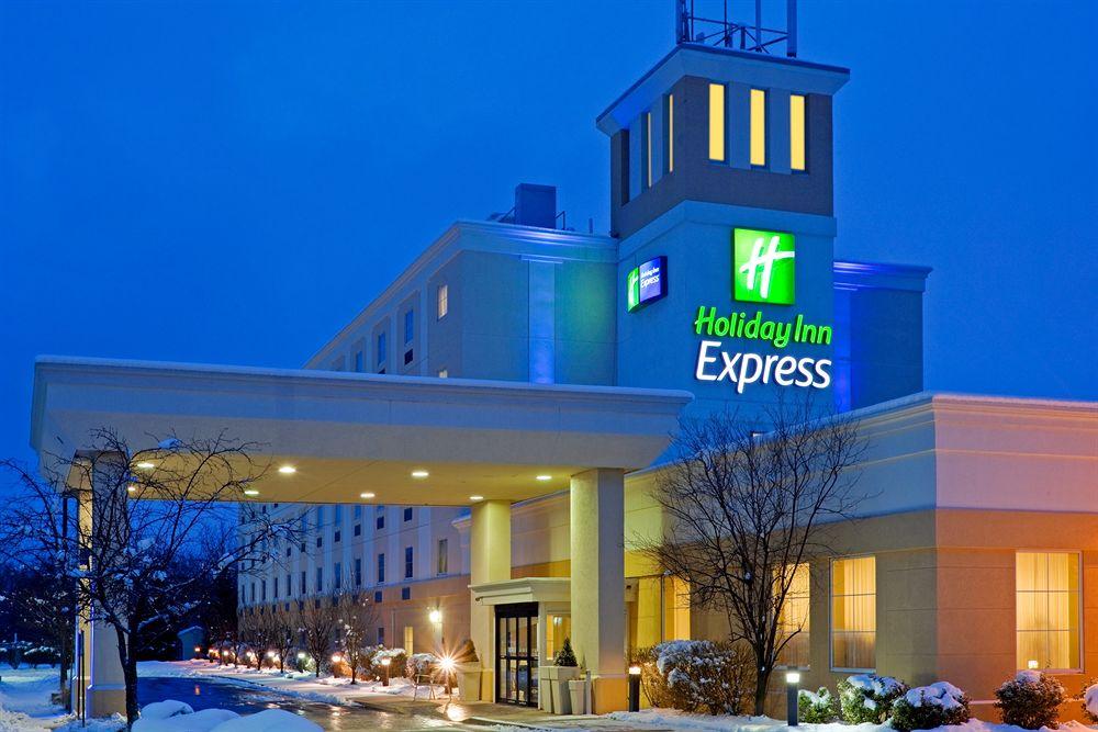 Best Western Plus Wilkes Barre-Scranton Airport Hotel Pittston Exterior photo