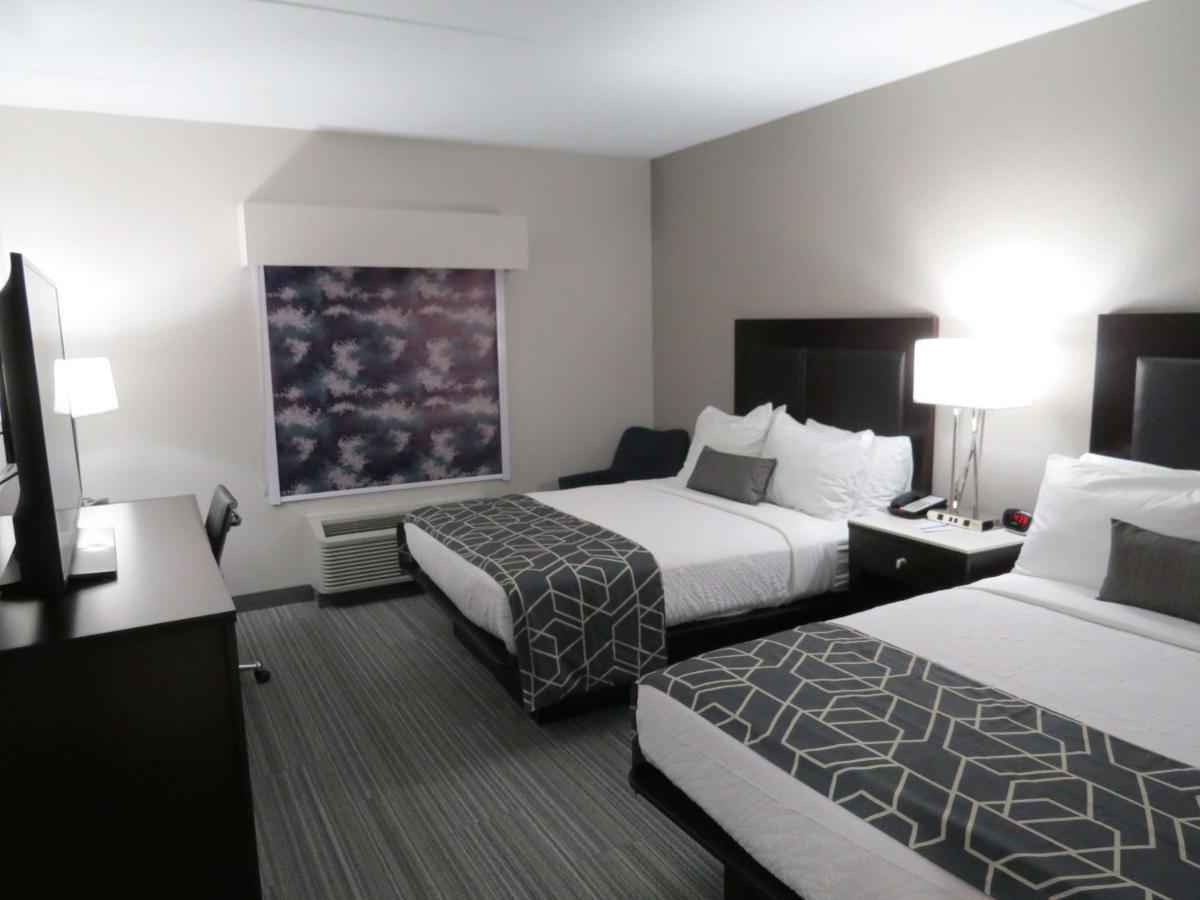 Best Western Plus Wilkes Barre-Scranton Airport Hotel Pittston Exterior photo