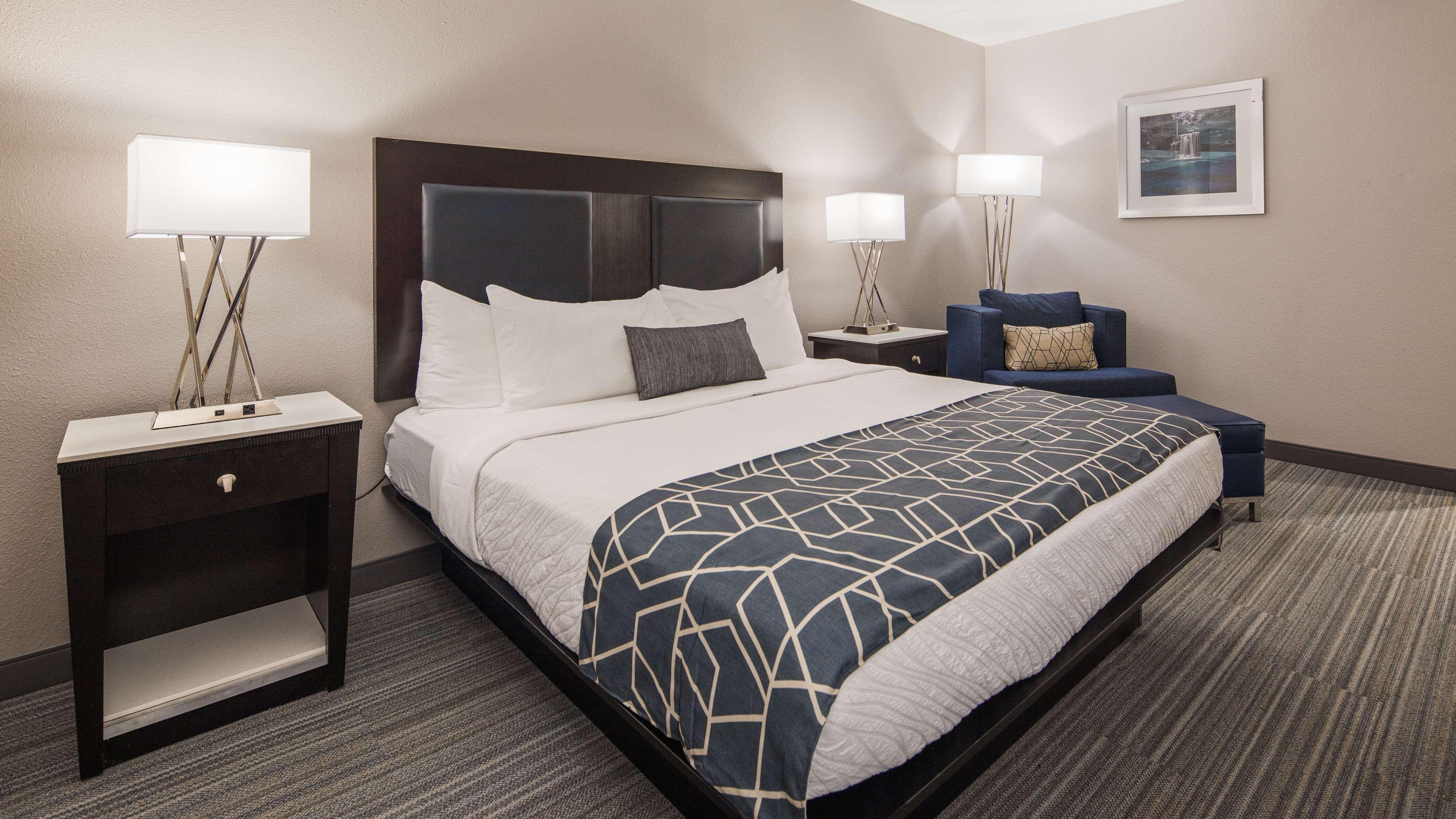 Best Western Plus Wilkes Barre-Scranton Airport Hotel Pittston Exterior photo