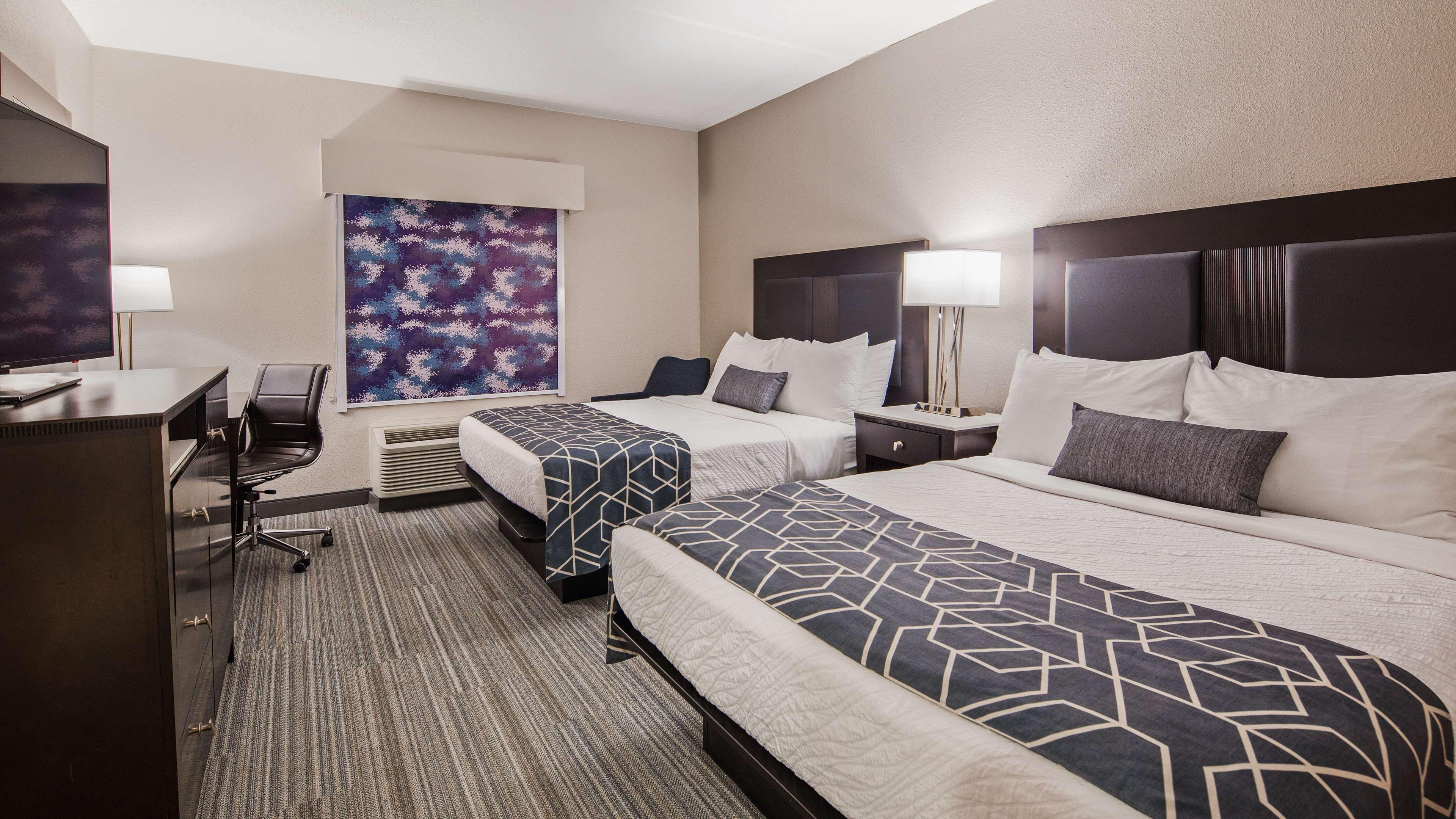 Best Western Plus Wilkes Barre-Scranton Airport Hotel Pittston Exterior photo
